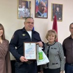 photo_5217626602076834858_y