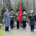 photo_5303212106146582509_y